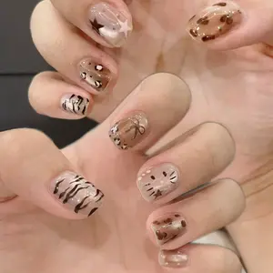 Luxury Leopard Print Wearable Nails, Sweet Cool Cartoon Design, Glossy Square Short Durable False Nails, Diy Nail Art, Single Pack, Resin Ingredients