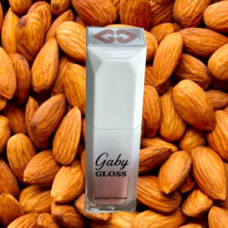 Gaby Gloss “ALMENDRA” – Warm Nude Hydrating Lip Gloss (5ml)