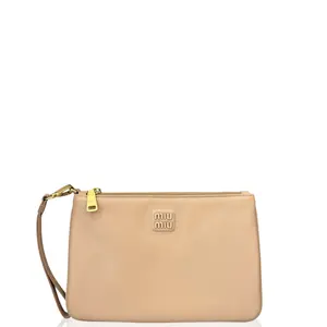 Pre-owned miu miu Leather clutches & wristlets Clutch Nappa Natural Tan (gy020626d3)