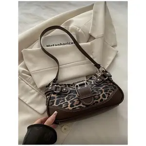 New Fashion Leopard Print Handbag Crossbody Bag for Women Girls Party Dating Travel Shopping Daily Use Coin Phone Storage Office Lady College Student Work Bag Elegant Shoulder Tote Bag Crossbody Purses