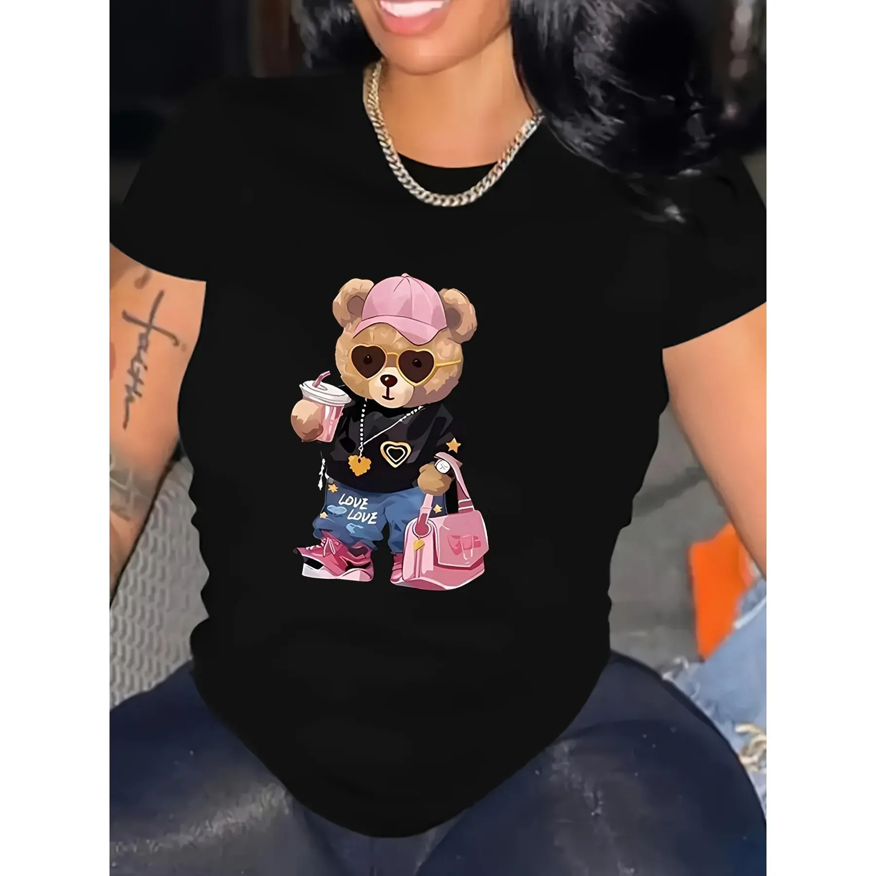 Women's Casual Short-Sleeve T-Shirt, Sports Top with Fashionable Cartoon Teddy Bear Graphic, Modern Streetwear Style for Everyday Wear, Shortsleeve, Tshirt