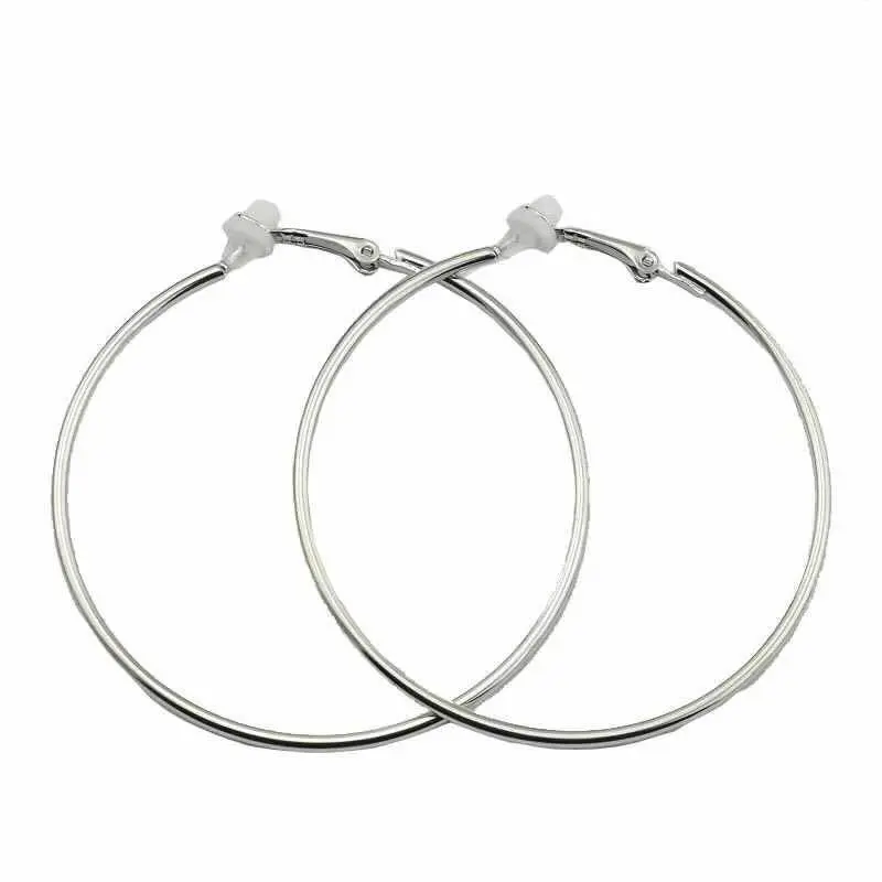 925 Silver needle circle earrings, circle ear rings, exaggerated personality and style, ins style , stud earrings, ear buckles, Korean metal 925 Silver needle circle earrings, circle ear rings, exaggerated personality and style, ins style , stud earrings, ear buckles, Korean metal