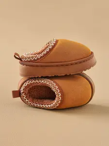 New Kids' Autumn Winter Slippers, Simple Design Indoor Home Anti-Slip Warm Plush Shoes, Fashionable Thick Fur Slippers for Boys & Girls, Soft Cushioned Slippers, Fuzzy Warm Slippers