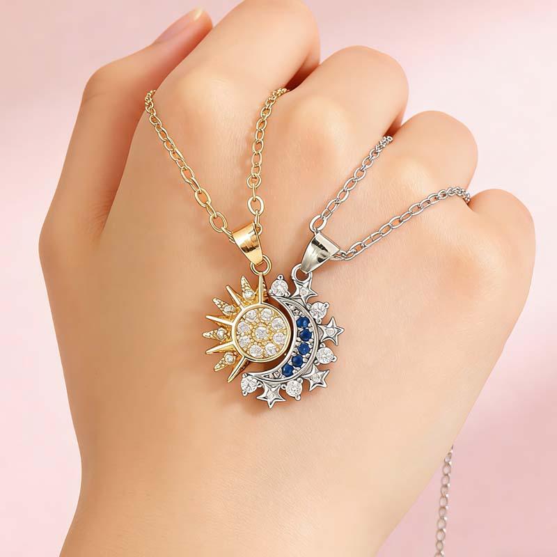 September Laurel Women's Sun and Moon Magnetic Pendant Necklace, lightweight and comfortable, elegant and versatile, perfect as a gift for parties, romantic occasions, or back-to-school wear.