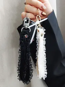 Bohemian French Vintage Ruffled Lace Wrist Strap, Cute Camera Hand Rope, Keychain for Iphone16/17pro Max, High-Quality Canvas Fashion Accessory