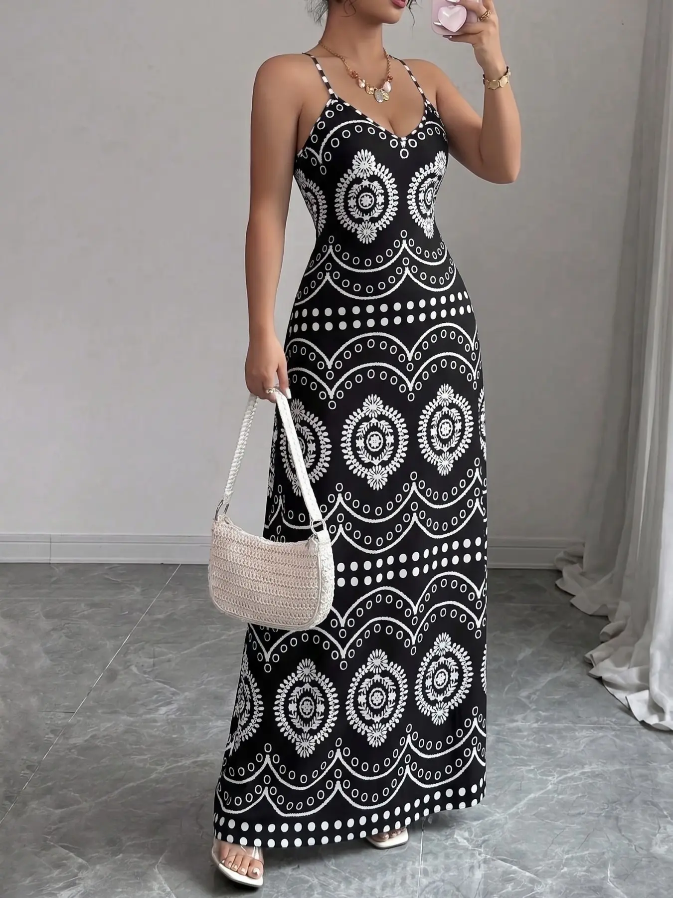 Women's V-Neck Sleeveless Geometric Print Maxi Dress, Boho Retro Elegant Summer Fashion, Casual Party Wear, Perfect for Daily Outing, Vacation and Beach, Bohemian