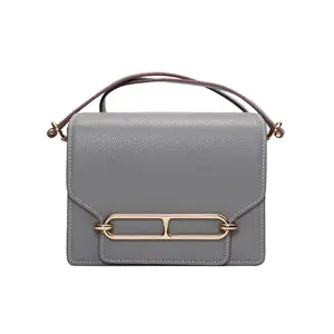 All-match and fashionable. Classic lady's pig nose-shaped tofu bag, can be carried over the shoulder or diagonally. Crossbody Purses