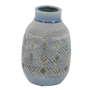 Gray Ceramic 11" Vase with Diamond Pattern, Elegant Design, High-Quality Finish, Ideal for Home Decor