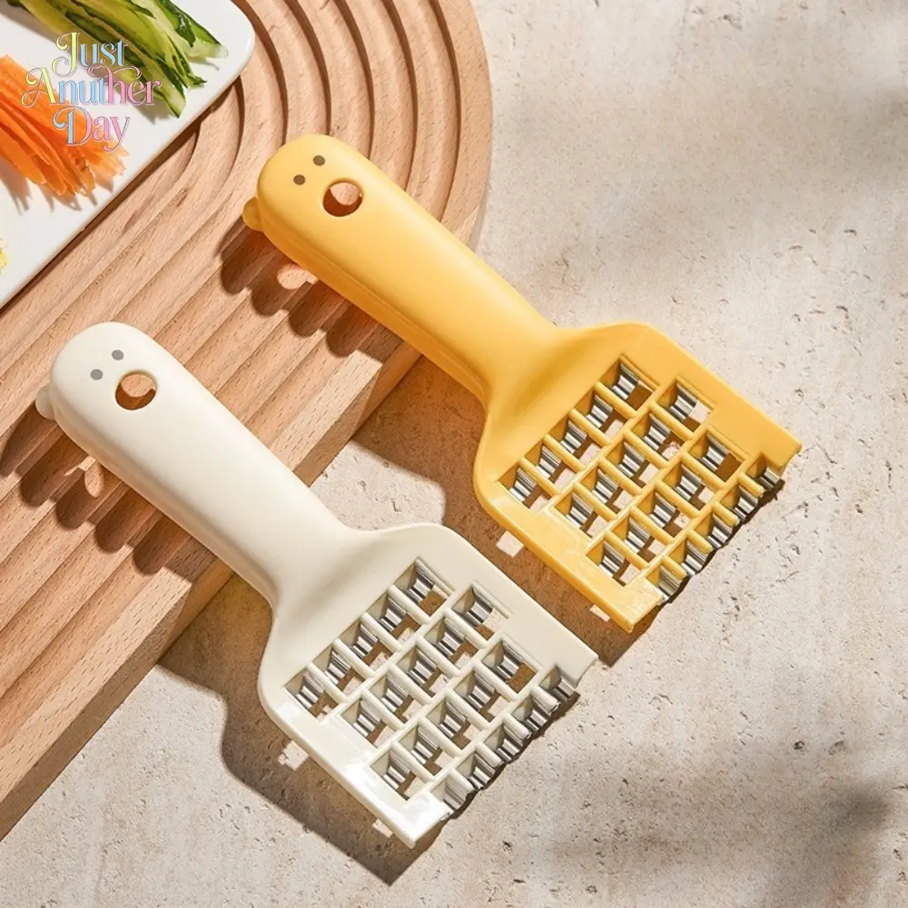 2-Pack Cute Multi-Functional Vegetable Grater Kitchen Supplies, Handheld Shredder for Carrots, Potatoes, Cabbage, Ideal for Salad Prep, Dumpling Fillings, Quick Kitchen Prep, Easy to Use and Clean