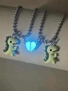 Cute Dinosaur Couple Glow-In-The-Dark Necklaces, Unisex Fashion Jewelry, Perfect Gift for Friends, Boyfriend, Girlfriend, Valentine's Day, Luminous Couple Necklace