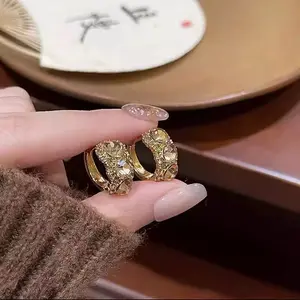 LisiZen Malade Style Zircon Hoop Earrings for Women, Luxury Minimalist Design, Elegant Daily Wear Jewelry DZEH2148