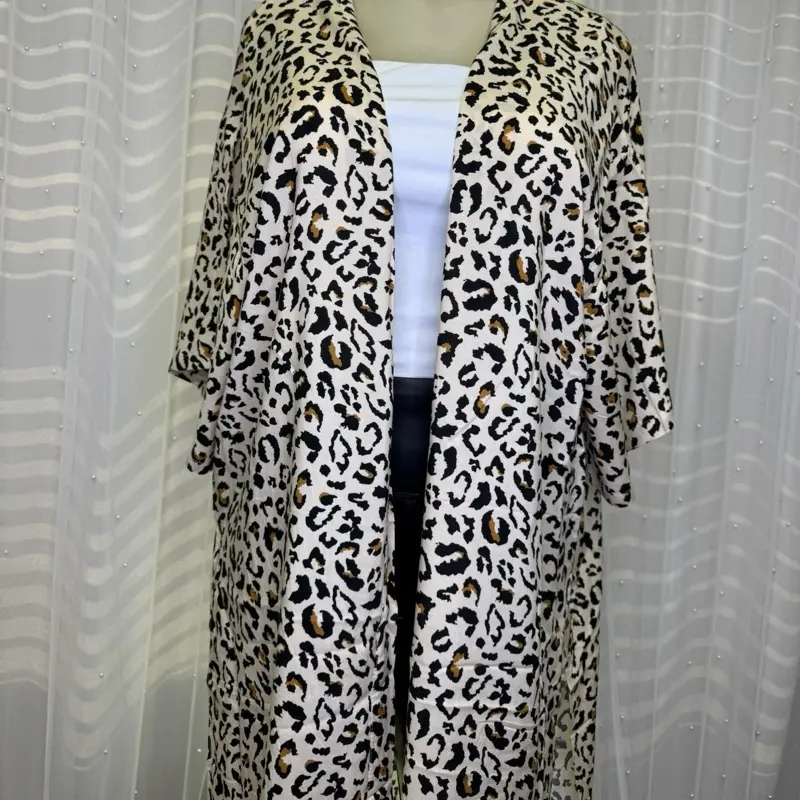 Leopard Print Kimono Cardigan - Stylish Open Front Design for Women's Fashion - Womenswear Clothes