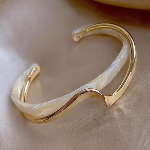 Vintage Geometric Metal Wave Open Cuff Bracelet, Simple and Unique Women's Design, Daily Wear Creative Jewelry, Fashionable Jewelry Accessories, Fashionable and Versatile Accessory, Cuff Bangle Bracelet