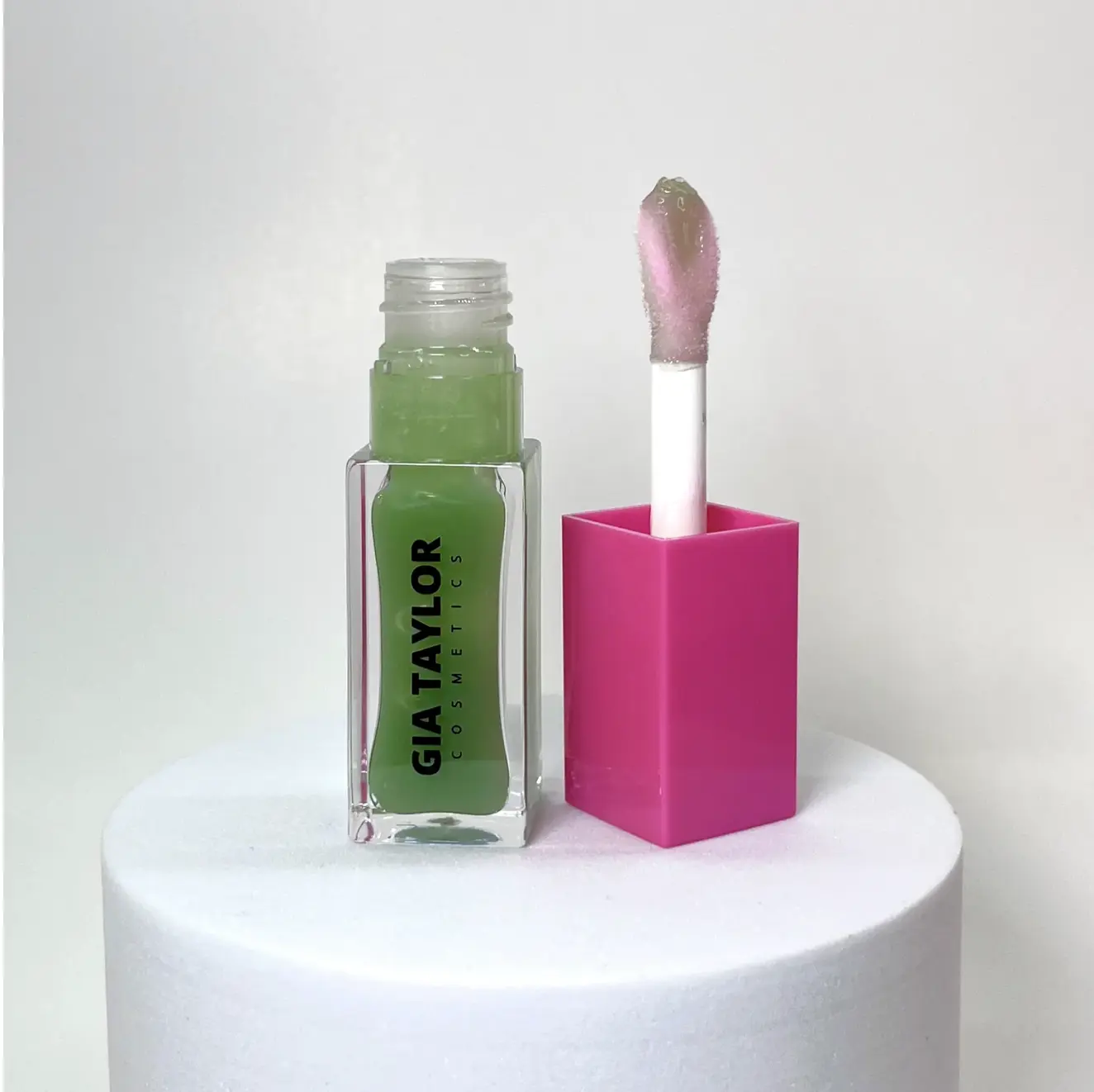 Chameleon Color Changing lipgloss and lip stain! top seller vegan and cruelty free non sticky and moisturizing lipgloss and pink lip stain Long-lasting