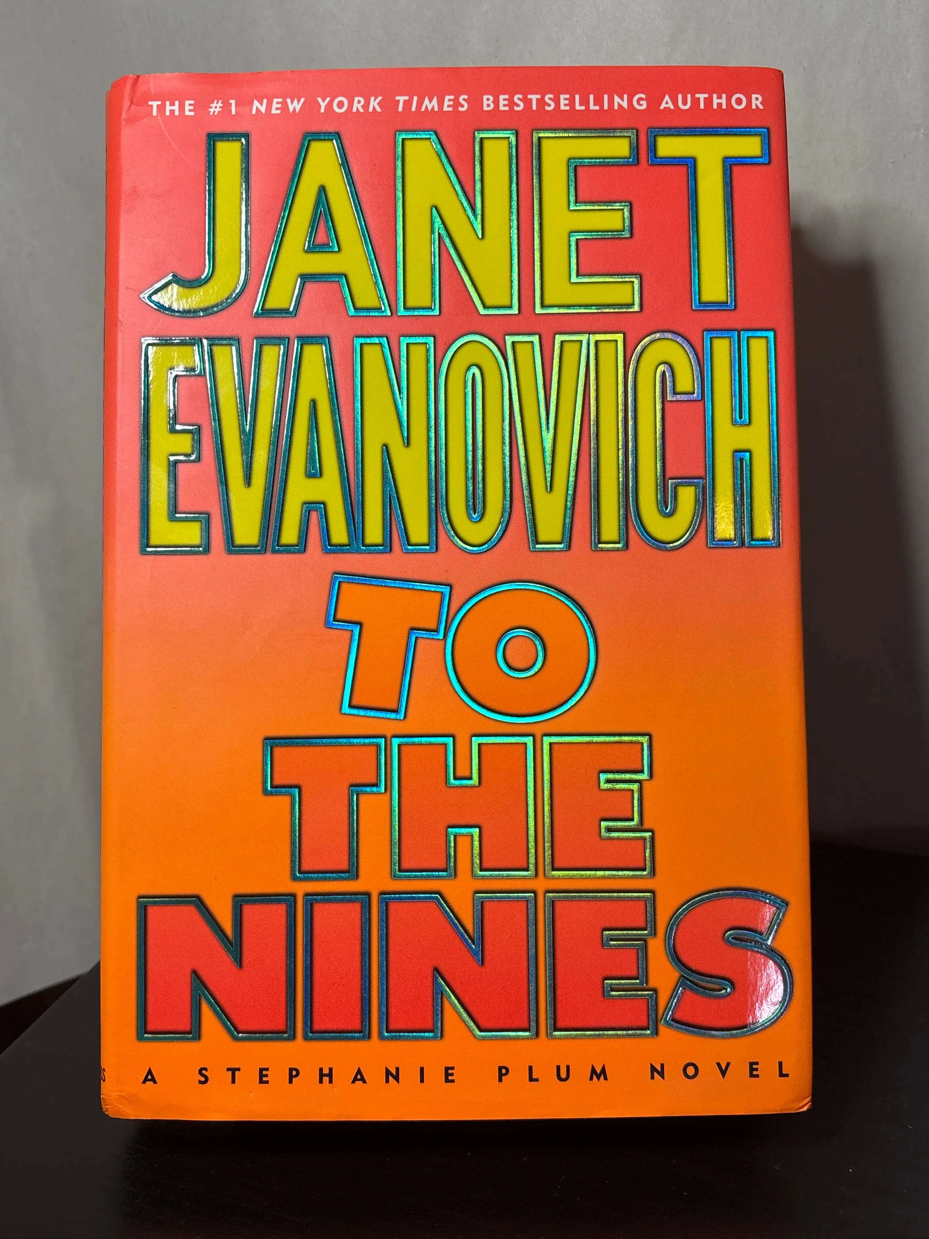 To The Nines by Janet Evanovich (Stephanie Plum #9) | Humorous Mystery
