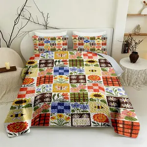 3-Piece Patchwork Floral Bee Print Quilt Set (1 Quilt + 2 Pillowcases), Cottagecore Style Bedspread, Soft Breathable Washable All-Season Bedding for Bedroom Guest Room