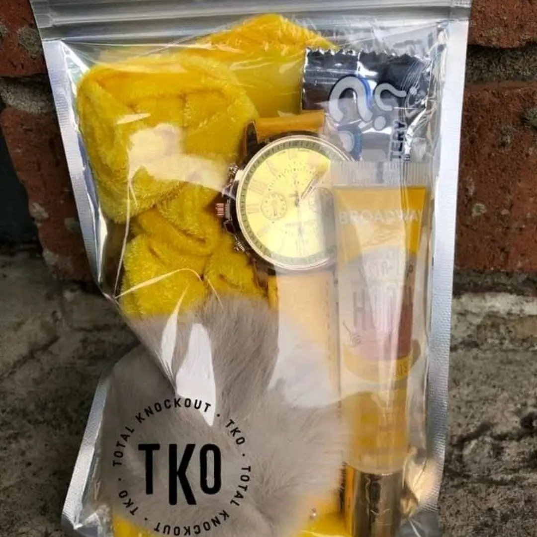 Yellow Knockout Lip Gloss Bundle Gift Set