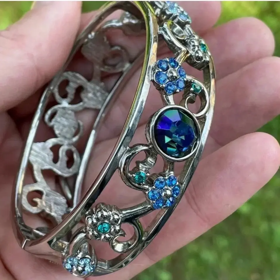 Garden Party Bracelet with Sparkling Gemstones. Rare find from estate sa…
