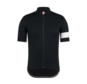 40% OFF - Rapha Mens Classic Jersey - First ever product and a bestseller for over a decade, this premium merino jersey will complement any ride.