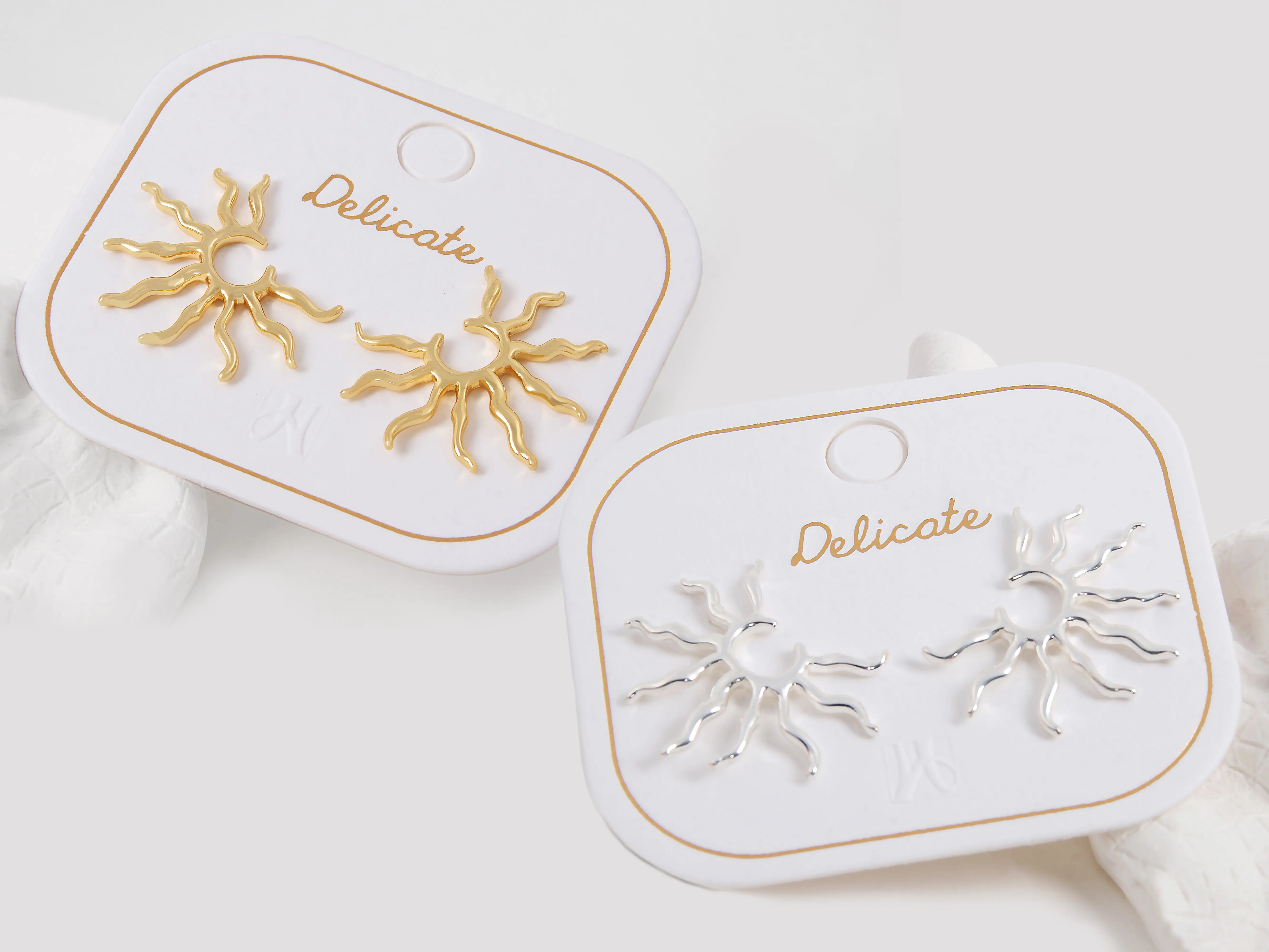 2 Pairs Sun Earrings, Trendy Earring Set, Vintage Sunburst Earrings, Gold & Silver Set, Everyday Jewelry for Women
