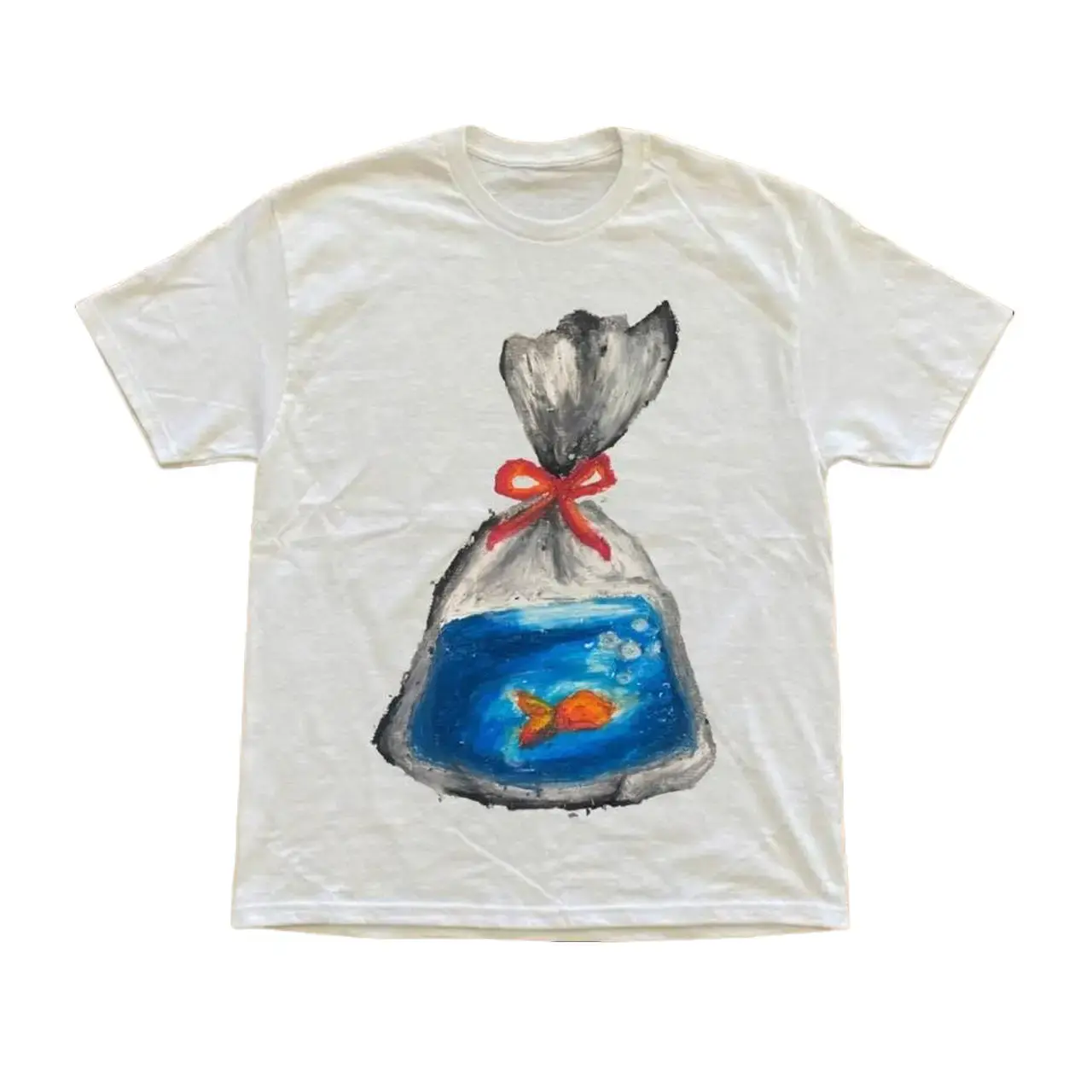 Cute Goldfish Bag Graphic T-Shirt, Vintage Y2K Unisex Tee, Minimalist Fish Artwork Shirt, Creative Soft Aesthetic Streetwear Top, Retro Animal Graphic Tee, Unique Gift for Fish Lovers, Art Lovers, Creative Friends, Men & Women