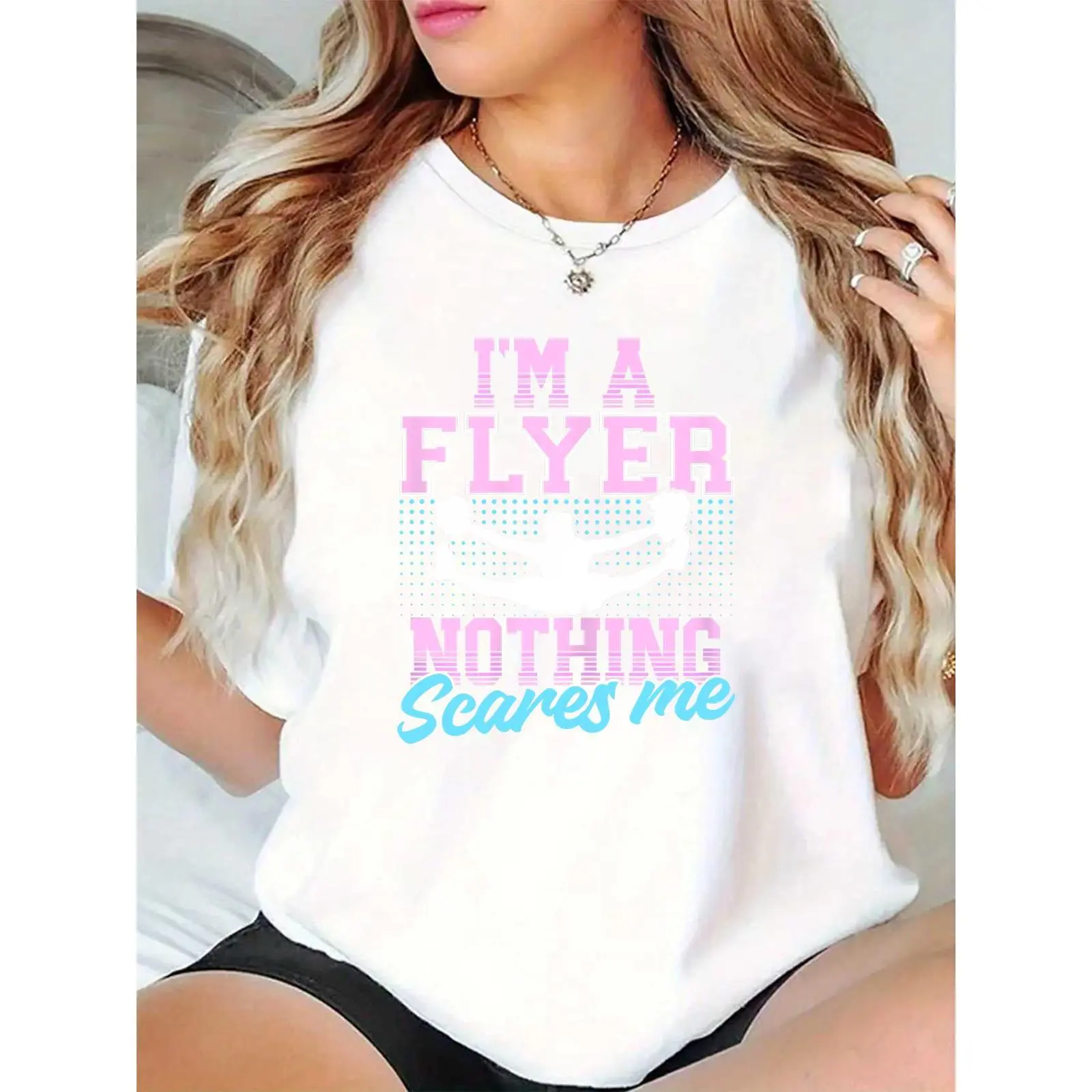 Women's 100% Cotton Casual Short-Sleeve Crew Neck T-Shirt, Funny 'I'm a Flyer' Cheer Graphic, Breathable Relaxed Fit Top for Practice & Daily Wear, Comfortable Loose-Fitting Pair with Skirts