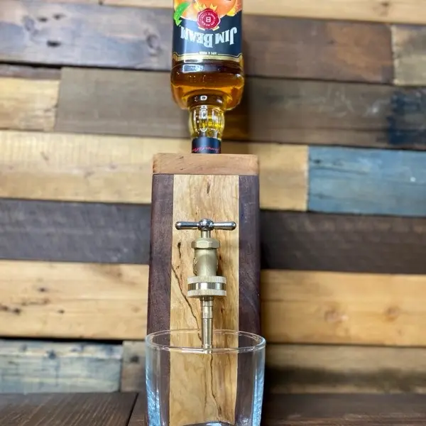 Liquor dispenser