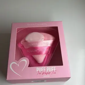 Beauty Creations PUFF PUFF The Perfect Trio Latex Free Makeup Sponge Set for Flawless Application Ultra Soft Velvet Powder Puff Reusable Eco Friendly