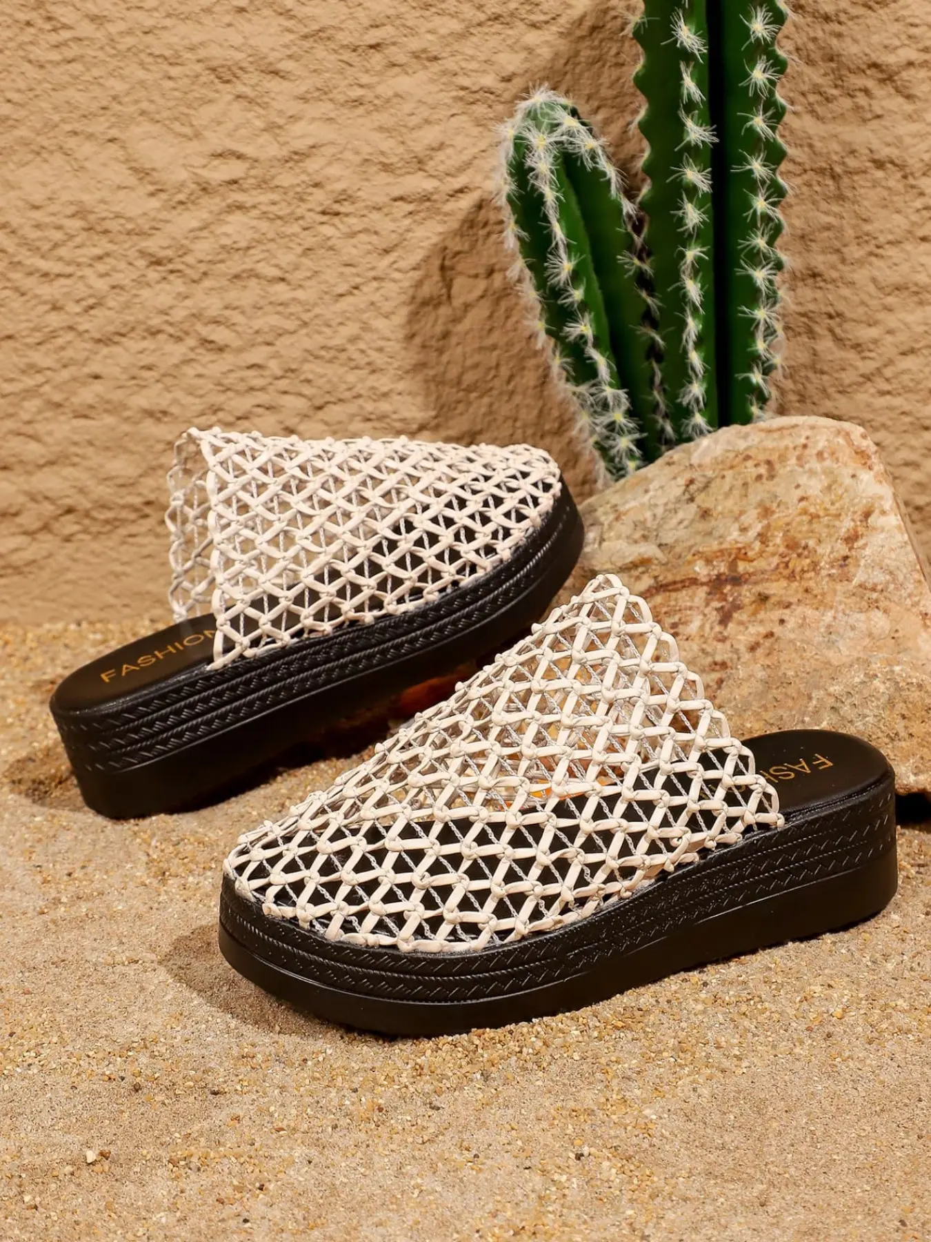 Women's Closed Toe Mesh Woven Platform Slides, Soft Clogs, Slippers Shoes, Slip On, Thick Sole, Soft Lining, All Day Wear, Height Boost, Plus Size Friendly, Versatile for Daily, Work, Travel Footwear, Height Boosting Slippers, Fashion Slides