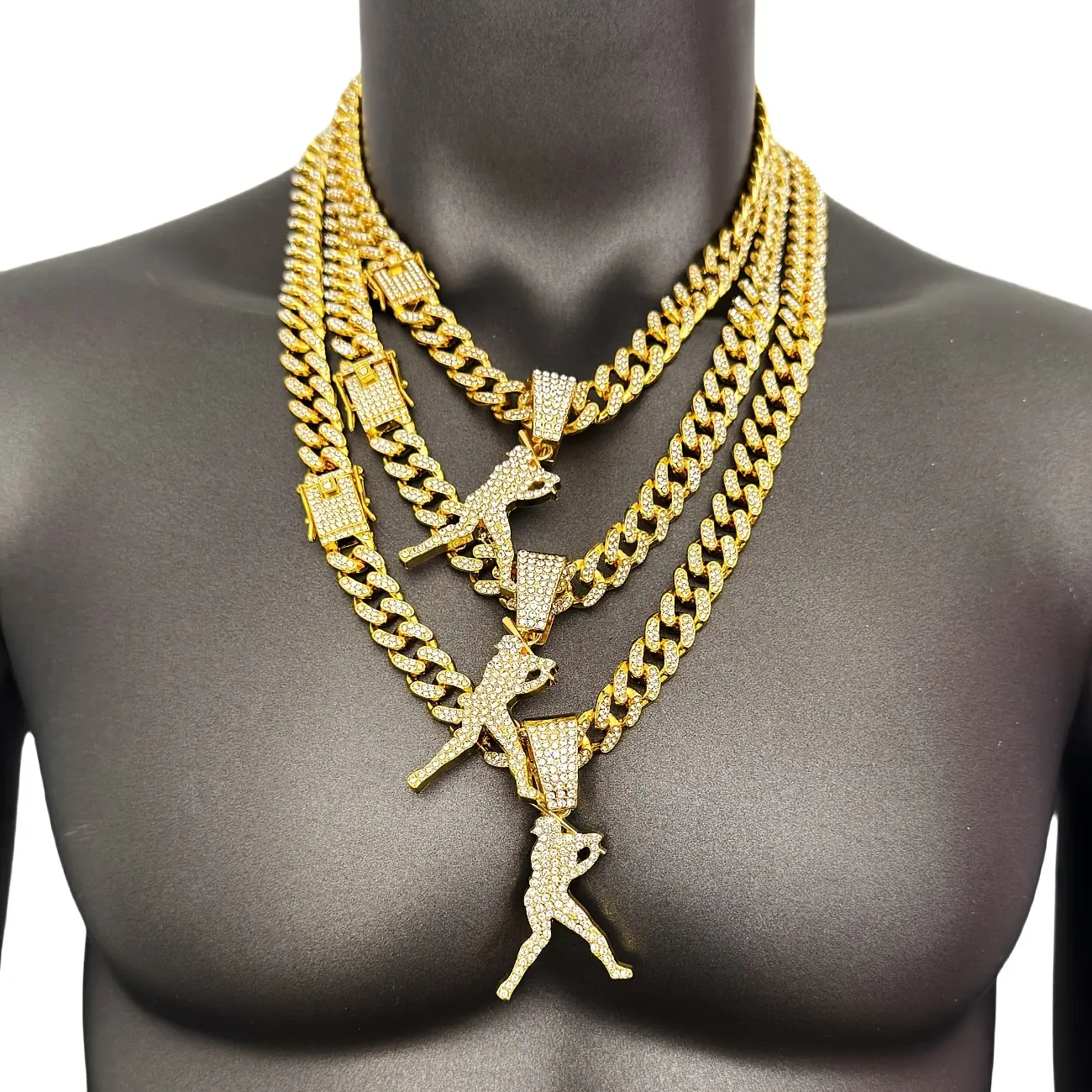 MaxBling81 Iced Out 50mm Baseball Hitter Pendant Necklace, Casual Unisex Hip-Hop Jewelry, Gold/Silver Plated 13mm CZ Cuban Link Chain, 18-30 Inch, Cuban Link Design, Exquisite Chain Jewelry, Fashionable Jewelry Accessories