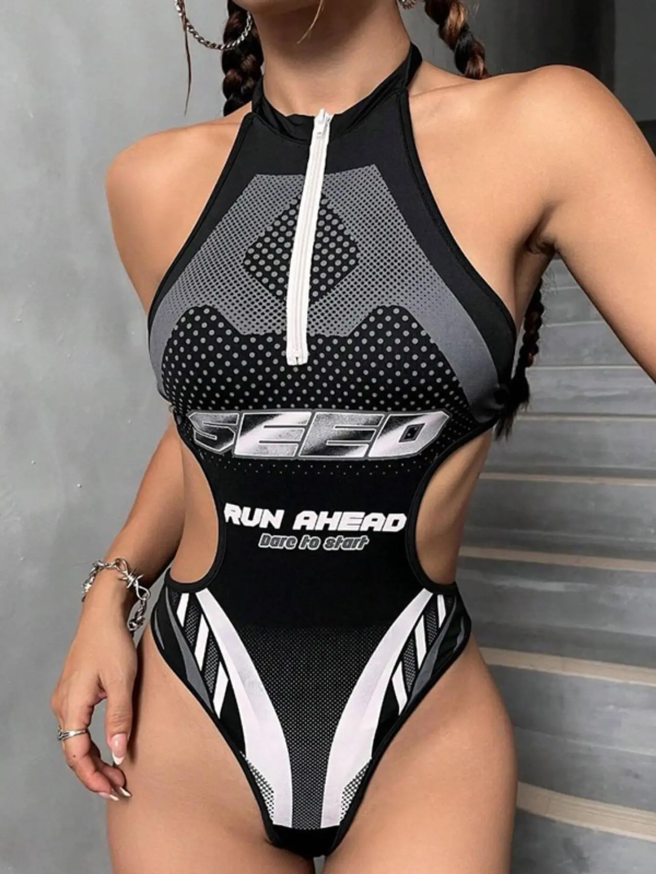 Women's Letter Print Halter Neck Activewear Bodysuit, Fashion Chic Casual Cut Out Sleeveless Fit Bodysuit for Daily Outdoor Wear, Women Clothing for Spring & Fall