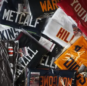 1 Factory Sealed Signed Custom Jersey Collectibles Special Break