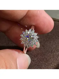 New wedding ring - exquisite zirconium sunflower woman's ring - romantic proposal ceremony accessory