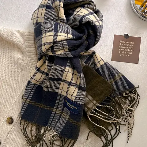 Women's Plaid Scarf Wrap Shawl, Checkered Scarf, Elegant Fall & Winter Fitted Accessory, Casual Fashionable Warm Clothing for Daily Wear, Soft Warm Shawl