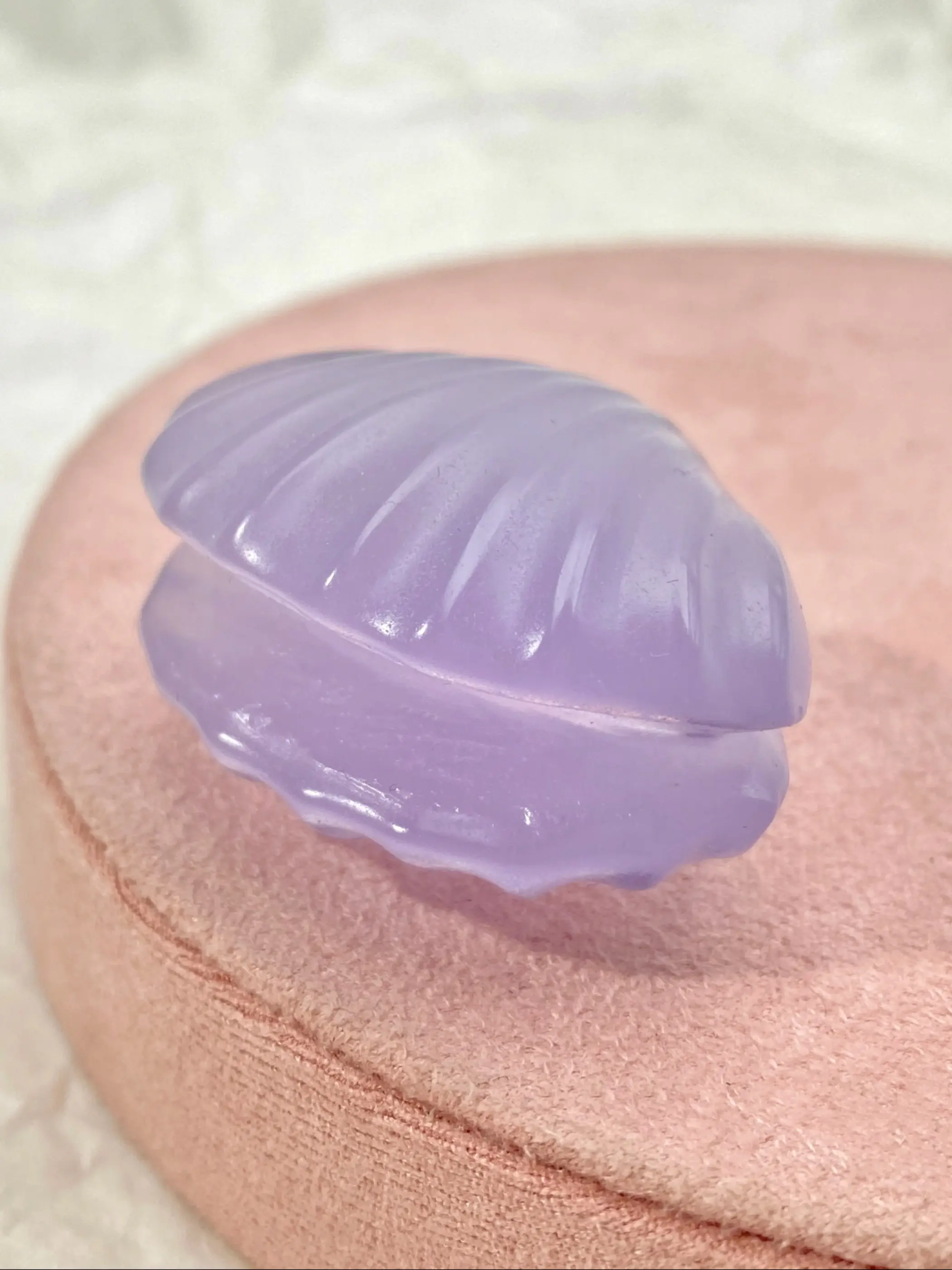 1pc Exquisite Natural Crystal Cat's Eye Shell Carving,Crystal Ornament,Creative Home Desktop Decoration, Perfect Gift.