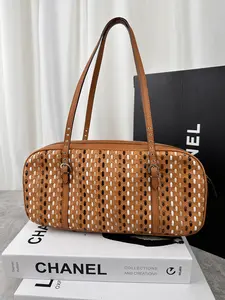 Pre-owned SALVATORE FERRAGAMO an shown Tote Bags Ferragamo shoulder carry handbag, leather, brown. MR16032026A432