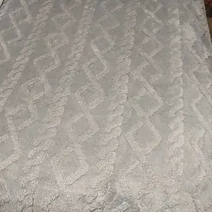 1PC Ultra Soft All Season Heavy Quilt , Double Sided Anti Static Anti Shedding, Plush Warmth, Machine Washable, Suitable for Bedroom Hotel Guest Room(Pillowcase & Pillow Not Included) Cozy Throw Blanket