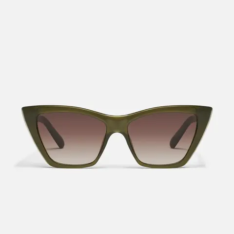 QUAY - SET IN STONE Cat Eye Sunglasses modern chic flattering