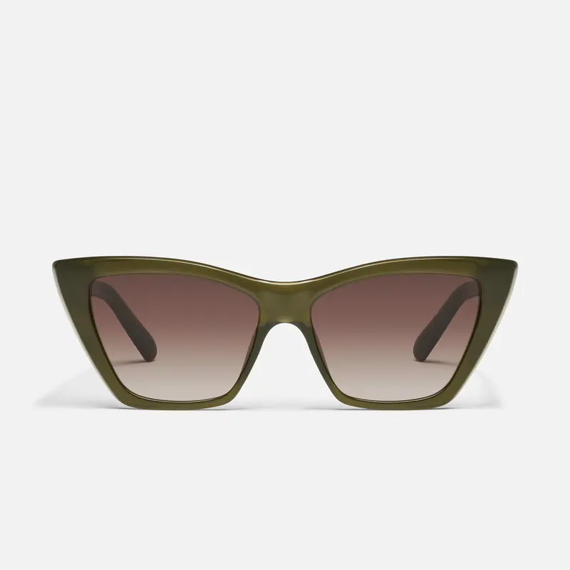 QUAY - SET IN STONE Cat Eye Sunglasses modern chic flattering