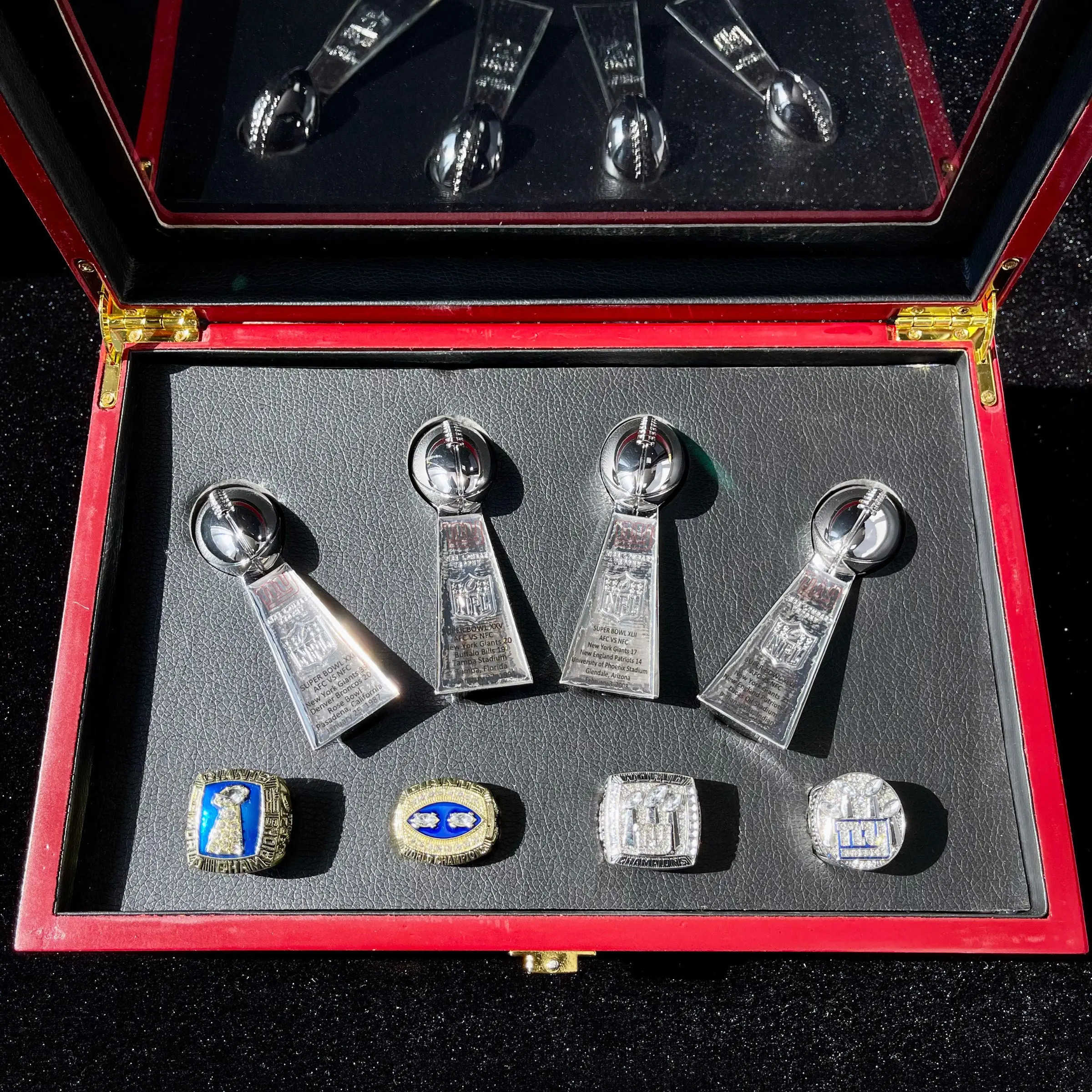 High-Quality American Football Trophy Replicas, Sports Enthusiast Gift, Fan Collection Present, Beautiful Desktop Ornament, Sports Trophy Statue