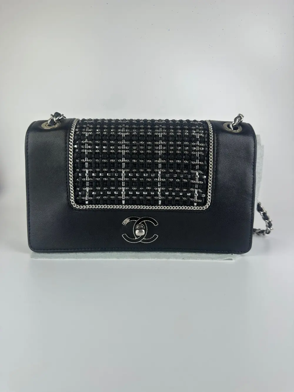 Pre-owned CHANEL Classic Flap Tweed & Smooth Leather Chain Bag【945】