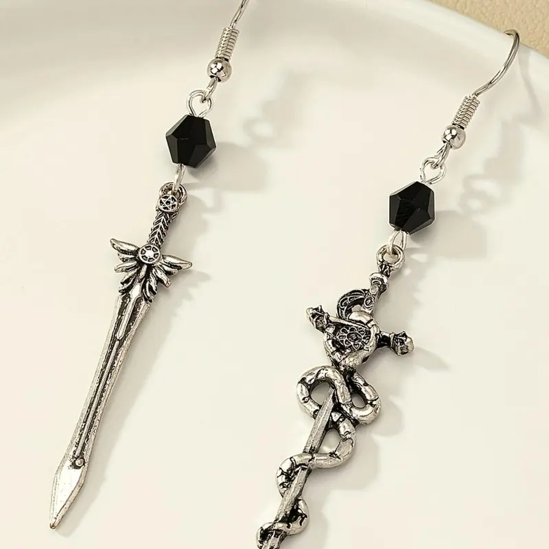 Vintage Sword Design Asymmetrical Dangle Earrings (1 Pair), Vintage Western Gothic Jewelry for Women, Retro Jewelry for Party, Daily Clothing Decor, Vintage Sword Motif, Dangling Earrings