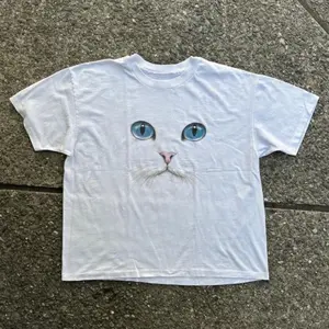 Cat Face T-Shirt, Y2k Cat Shirt, Animal Tee, Gifts Shirt, Unisex Vintage Graphic Tees Gothic Grunge Y2k Emo Scene Amity Affliction Style Clothes Men Women Streetwear
