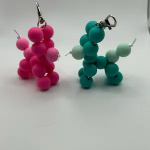 Beaded Balloon Dog Keychain - Personalizable Colorful Bead Design for Keys or Bag - Fun & Easy to Use Accessory