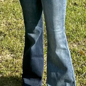 High-Rise Two Tone Flare Jeans