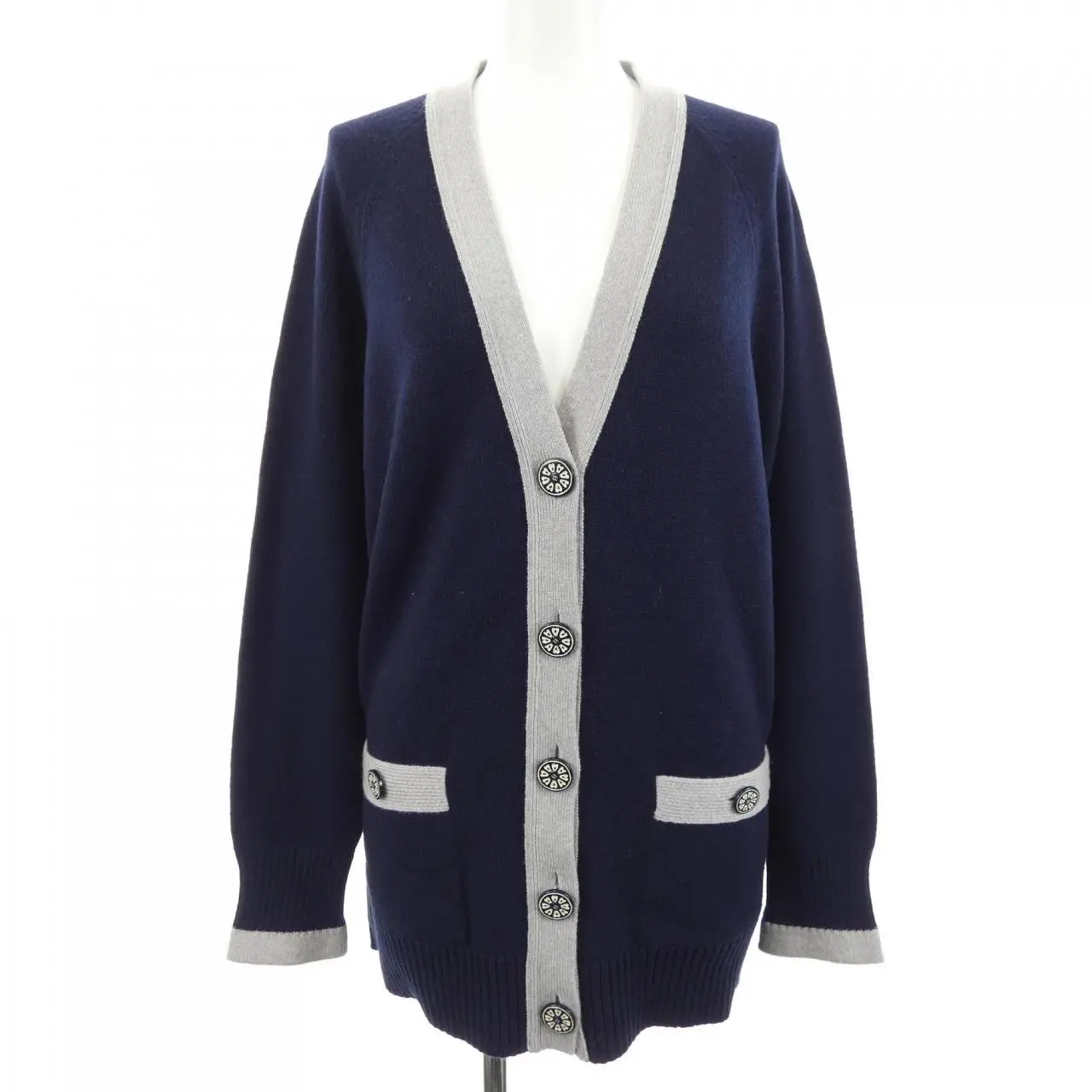 Pre-owned CHANEL Cashmere Small Leather Goods Cardigan
