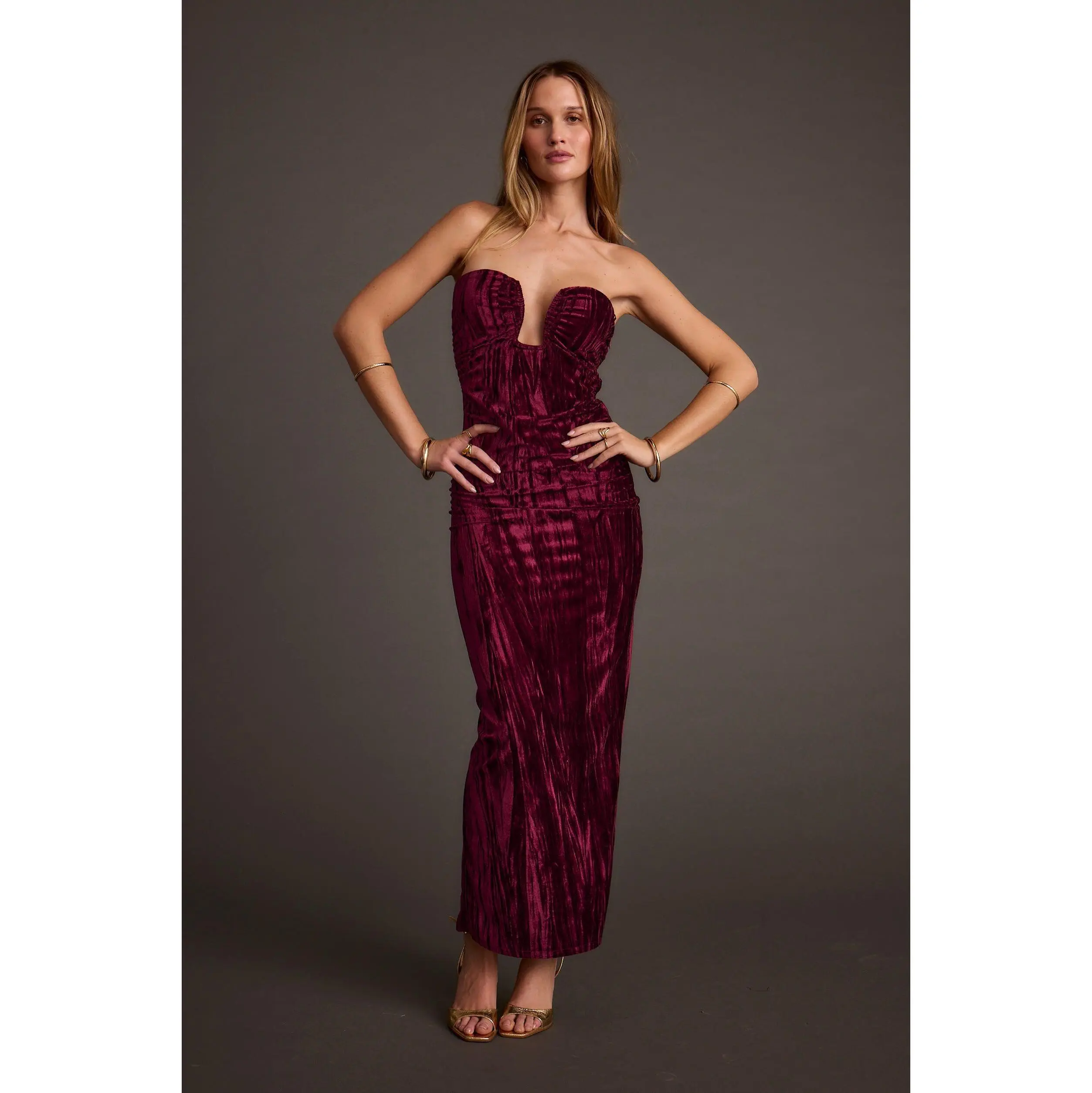 Women's Figure-Fitting Jones Mulberry Maxi Dress, Lady's Casual-Formal Wear for Evening Occasions - TikTok Shop Women's Figure-Fitting Jones Mulberry Maxi Dress, Lady's Casual-Formal Wear for Evening Occasions - TikTok Shop