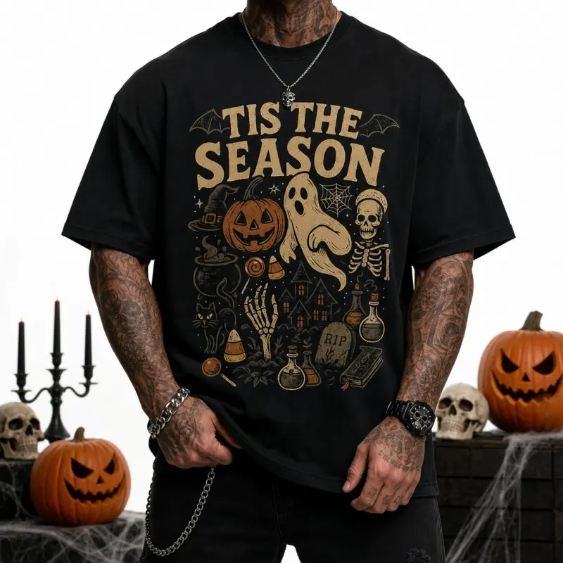 Men's Retro "Tis The Season" Halloween Graphic T-Shirt, Vintage Ghost & Pumpkin Print, Dark Aesthetic Fall Tee.