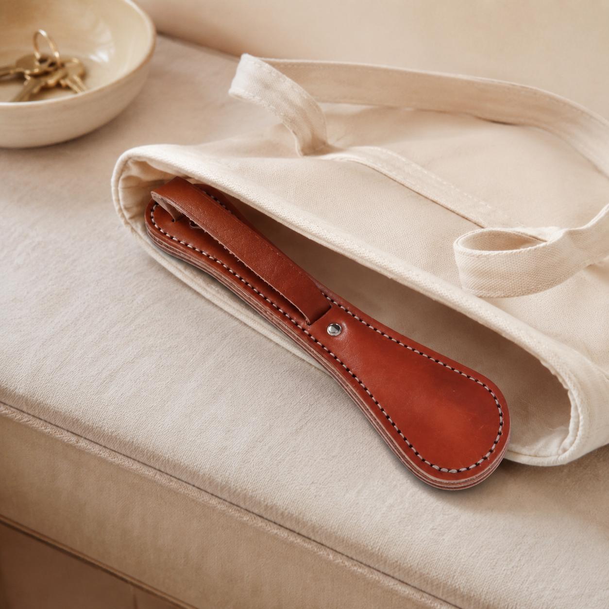Handmade Cowhide Leather Accessory, Portable Leather Gear with Smooth Handle for Daily Carry and Home Display