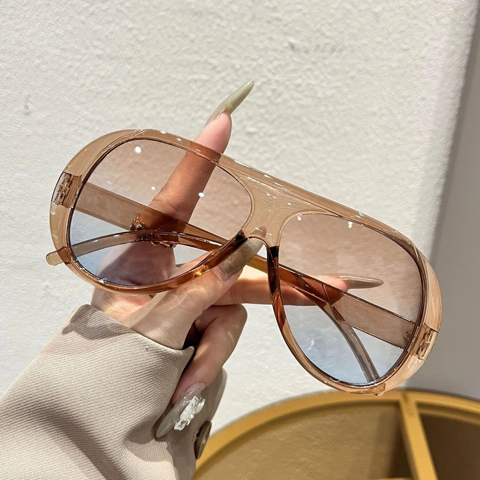 2026 New Arrival Retro Aviator Sunglasses for Women & Men  display picture 1